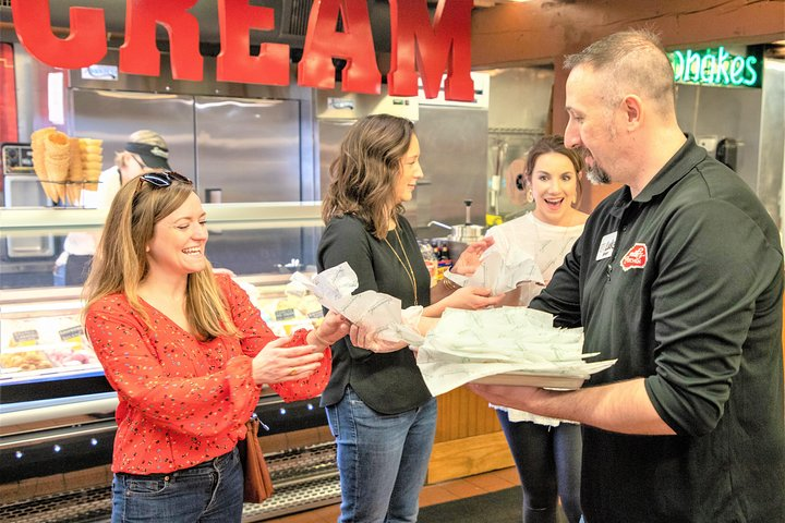 Savannah Southern Fried Expectations Walking Food Tour - Photo 1 of 9